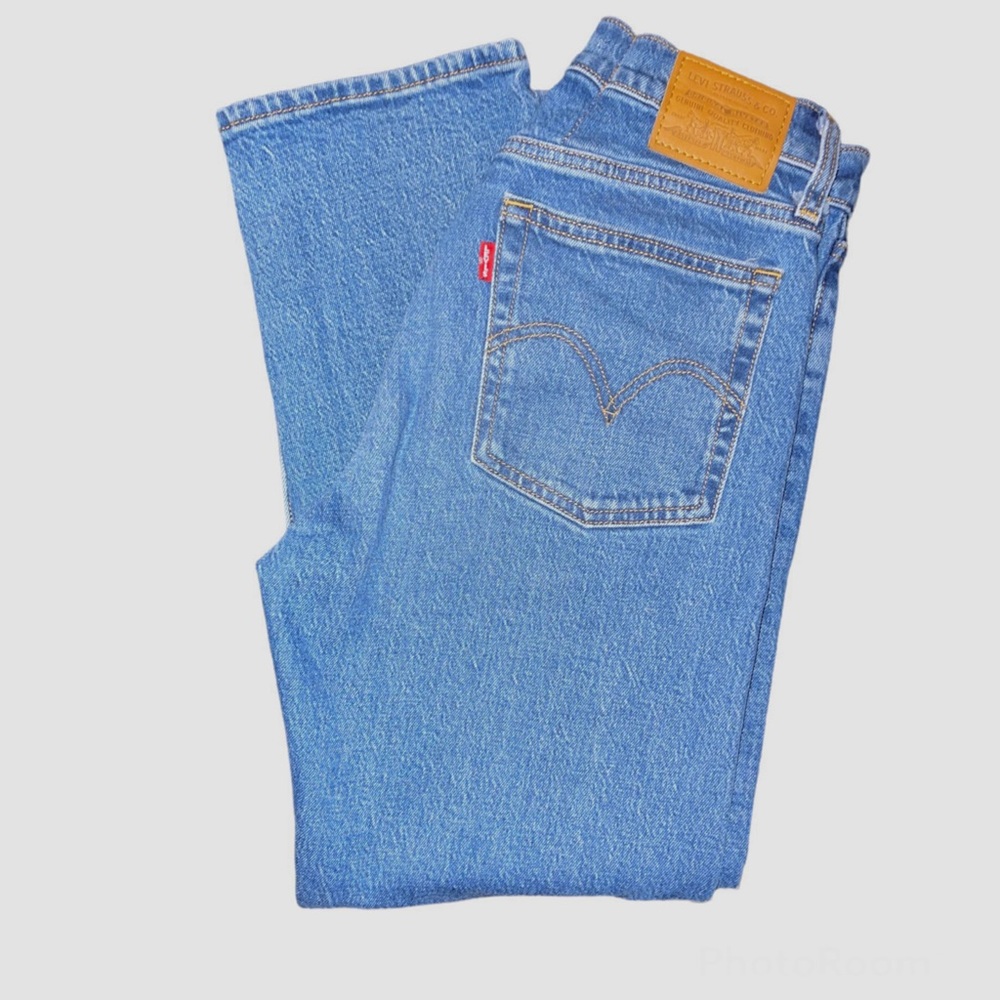 Levi’s High Waisted Ankle Jeans